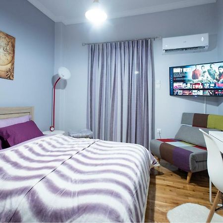 Cozy And Modern Studio Athén Kültér fotó