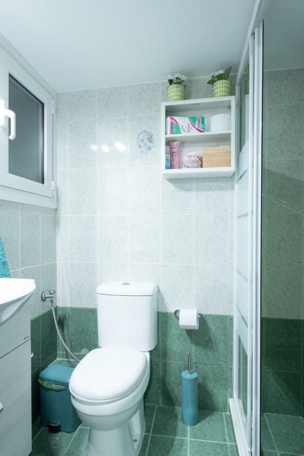 Cozy And Modern Studio Athén Kültér fotó